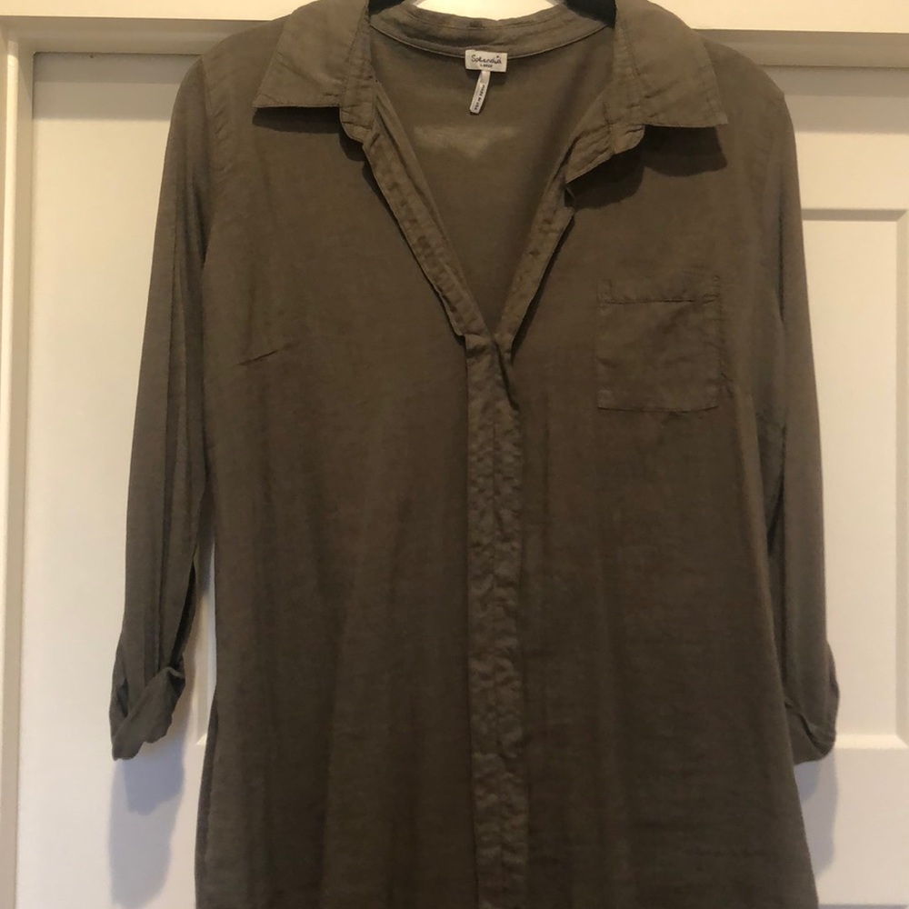 Perfect condition army green tunic shirt!